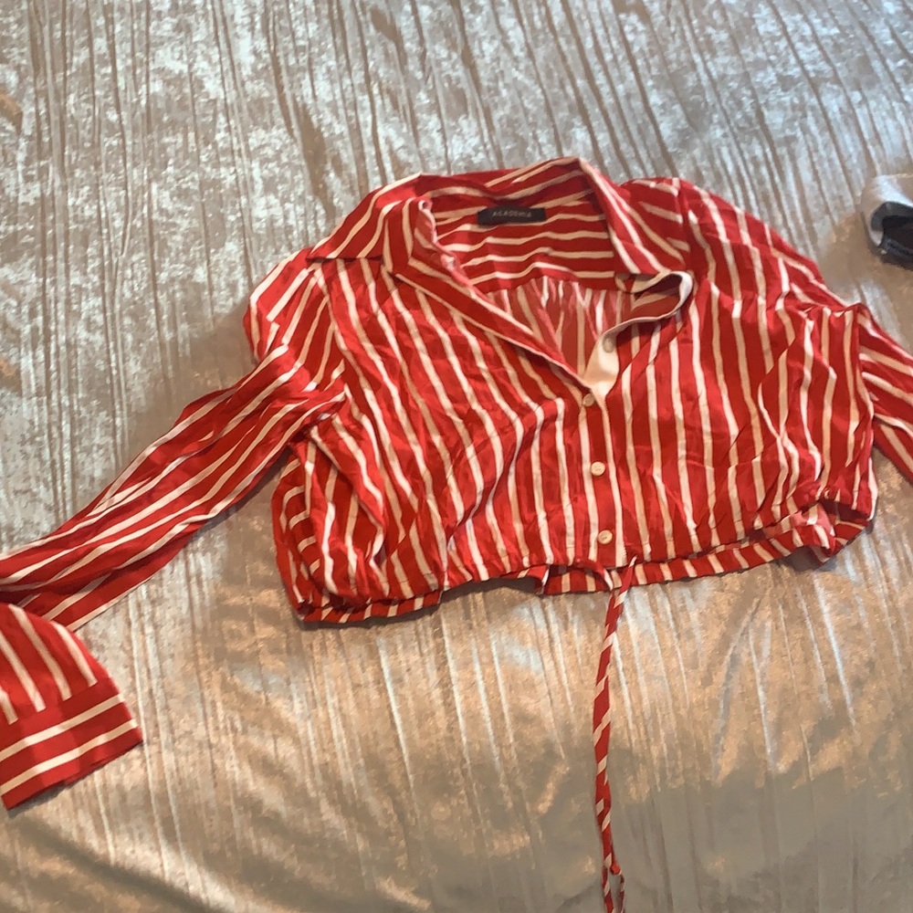 Super cute l’academie crop shirt